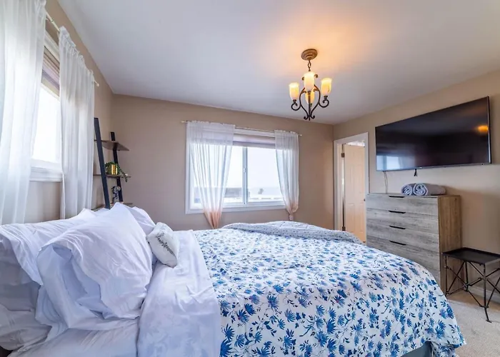 Ocean View Penthouse 2 Bdrm 2 Bath W Garage 2 Blocks To Sand