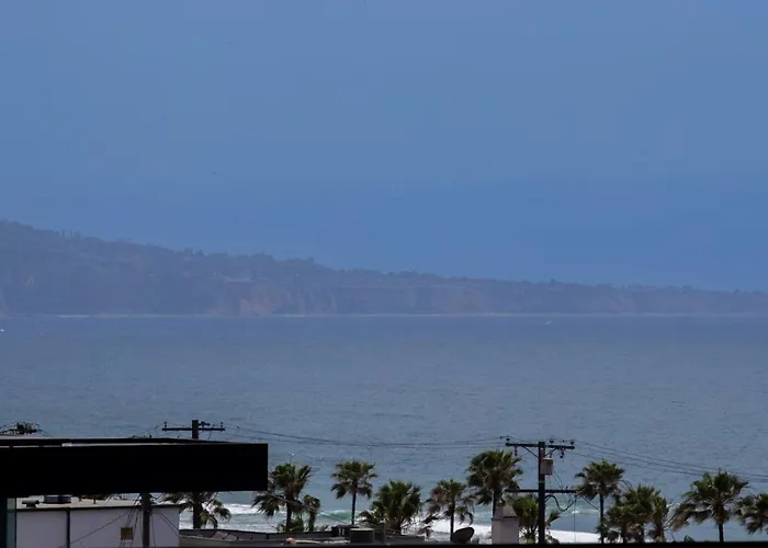 Ocean View Penthouse 2 Bdrm 2 Bath W Garage 2 Blocks To Sand